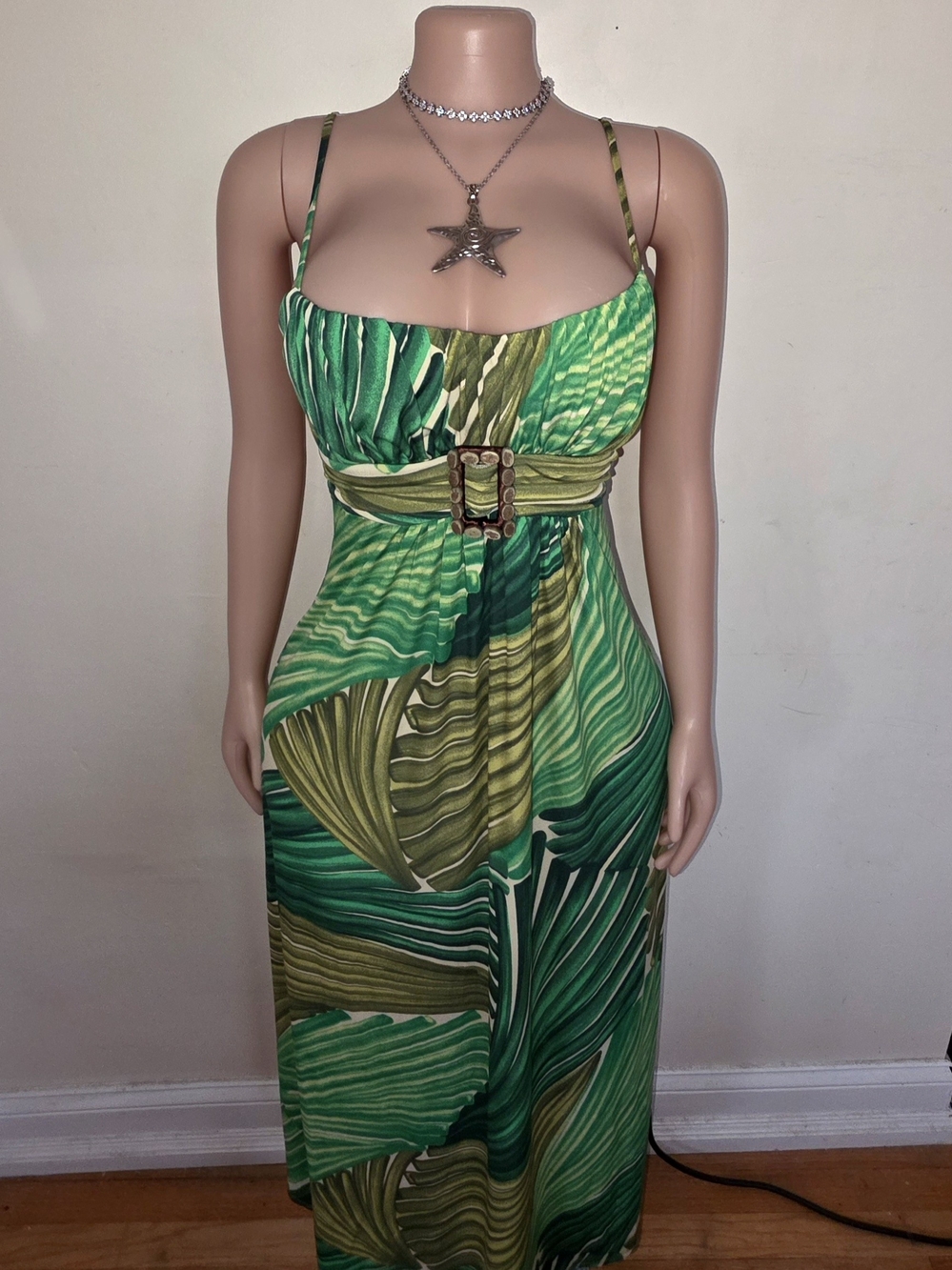 Bisou Bisou Green Multi-Leaf Print Maxi Dress